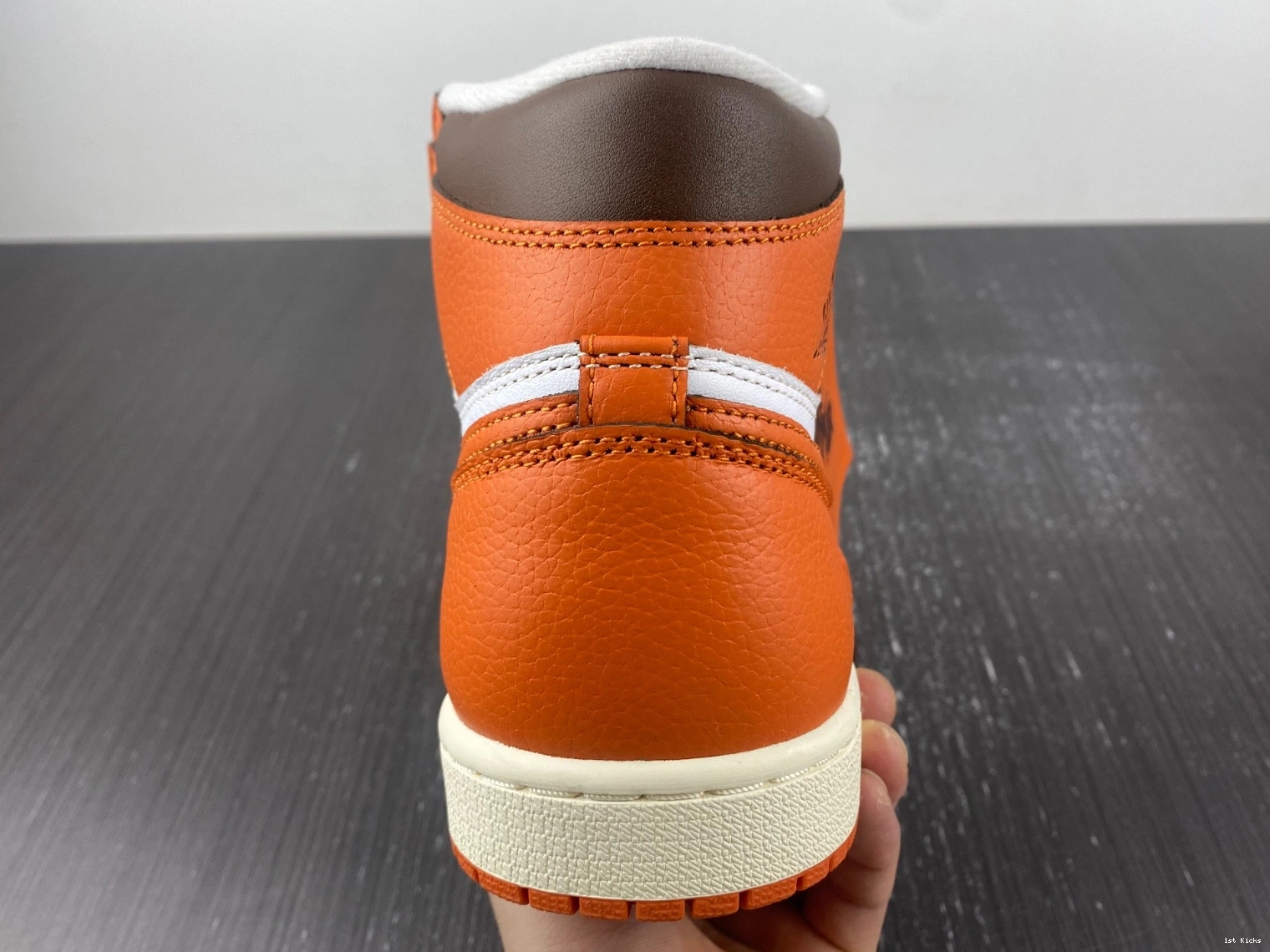 Air DO9369-101 High 1 WMNS OG “Starfish” Jordan 0924